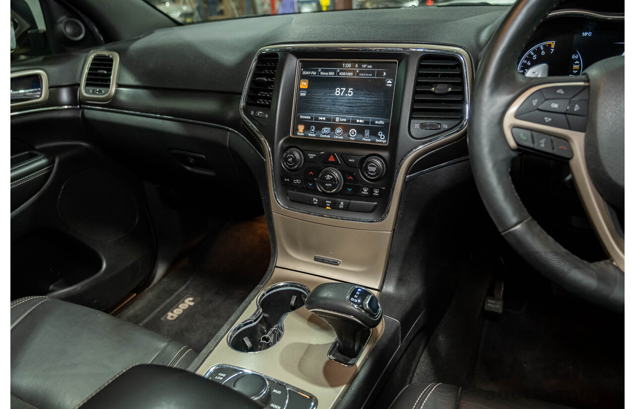 12/2013 Jeep Grand Cherokee Limited (4x4) WK MY14 4d Wagon White V6 3.6L