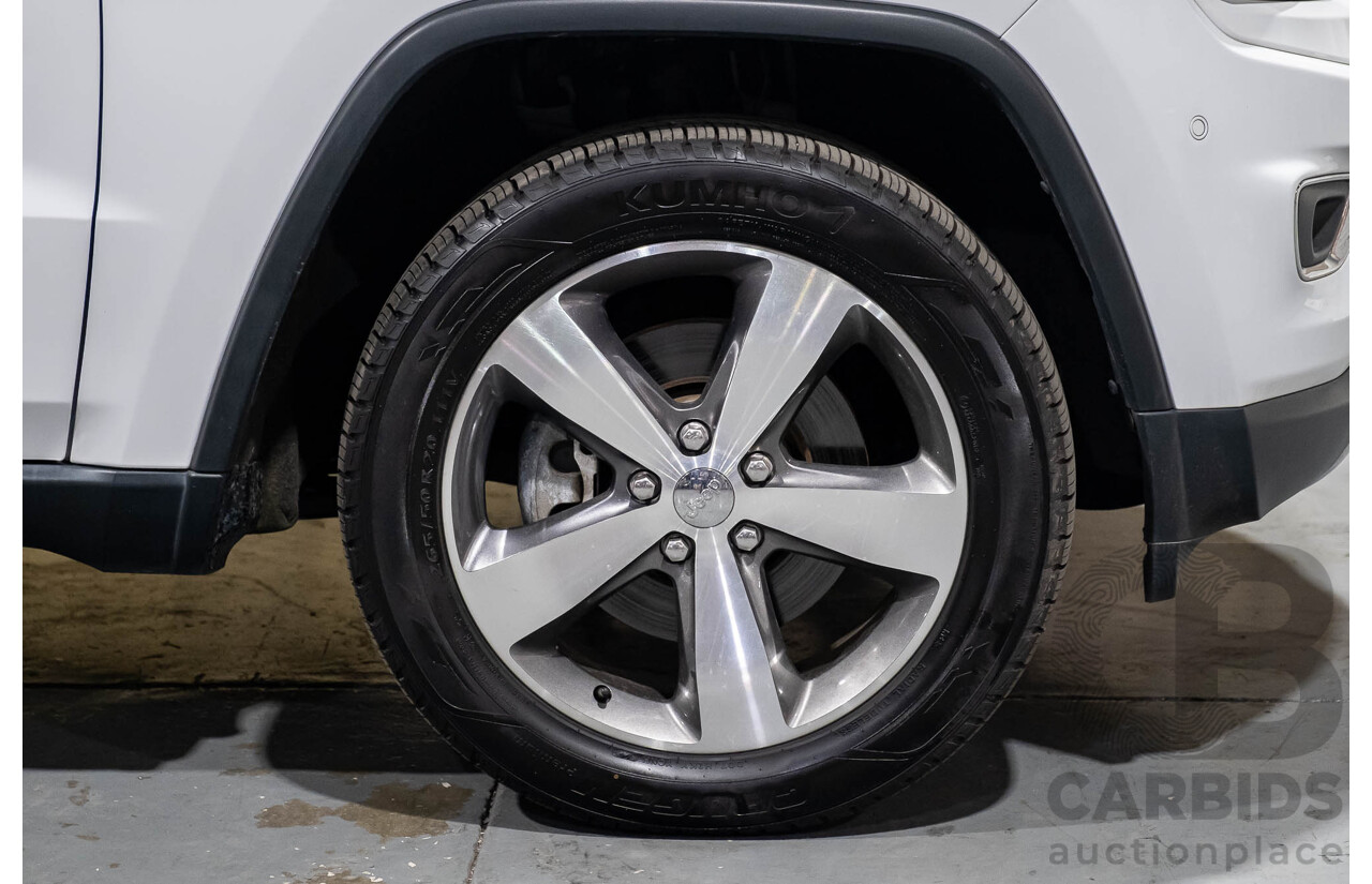 12/2013 Jeep Grand Cherokee Limited (4x4) WK MY14 4d Wagon White V6 3.6L