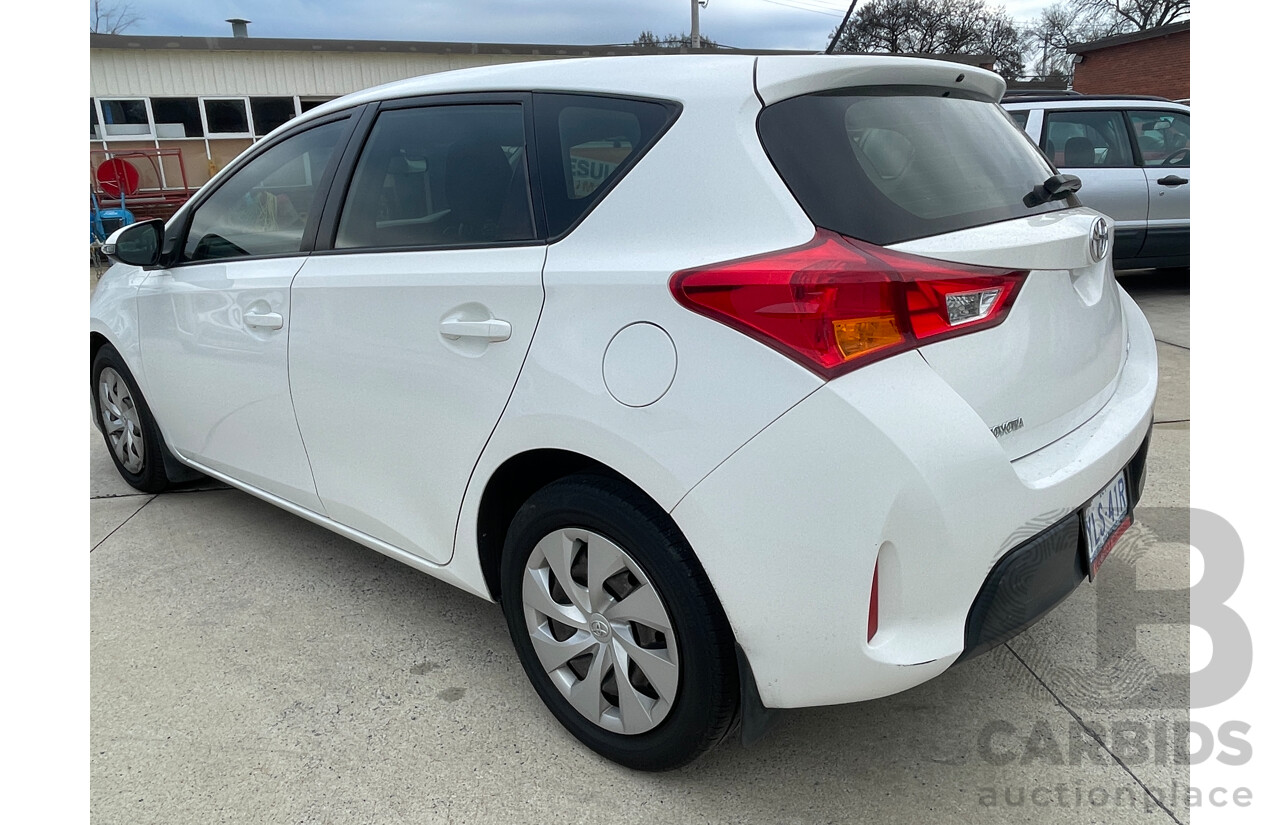 11/2014 Toyota Corolla Ascent ZRE182R 5d Hatchback White 1.8L