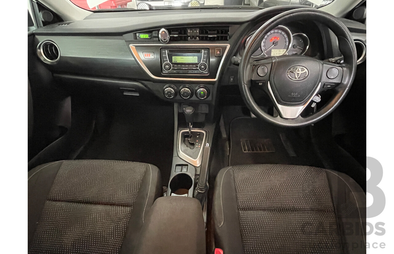 11/2014 Toyota Corolla Ascent ZRE182R 5d Hatchback White 1.8L