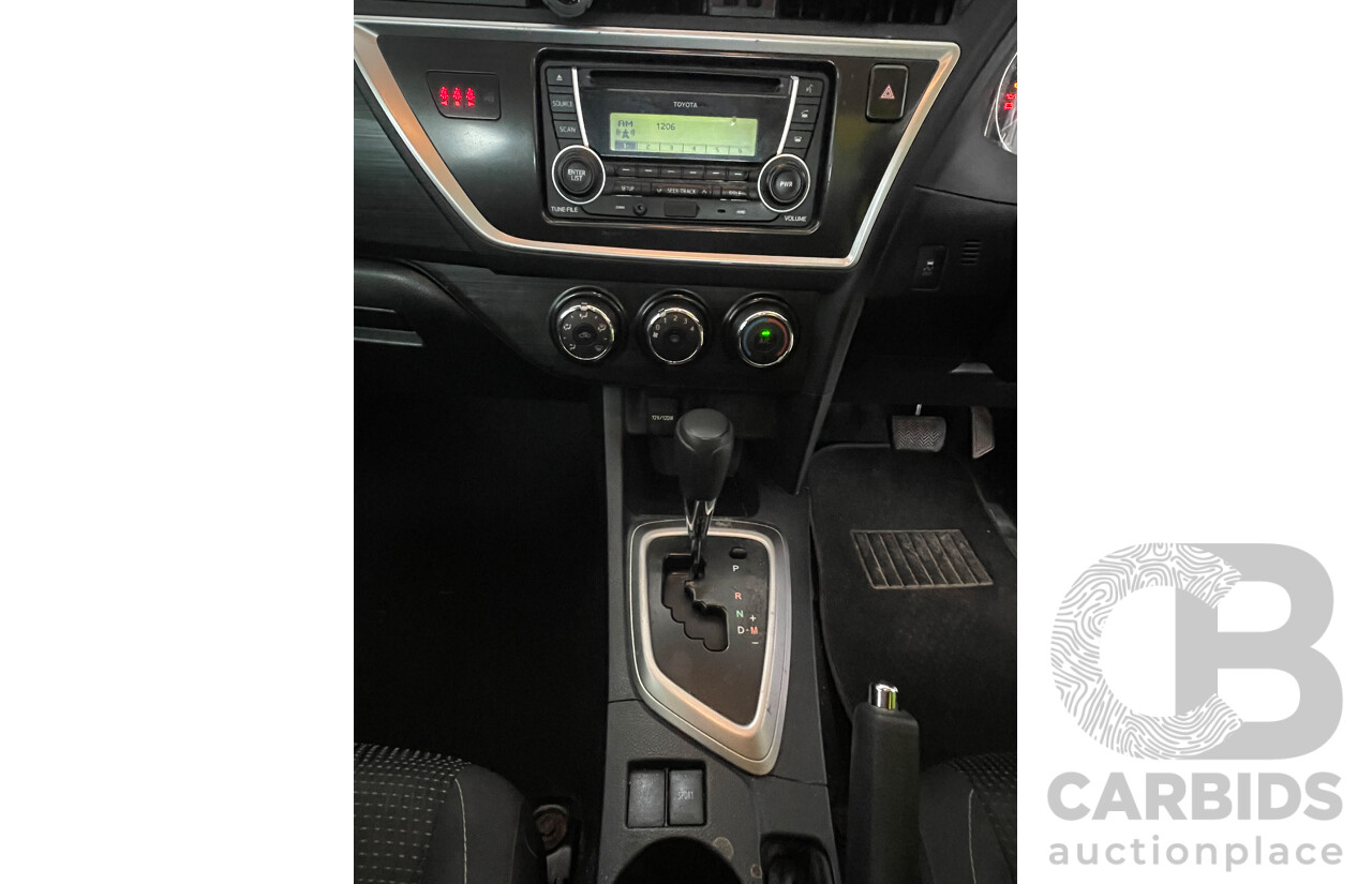 11/2014 Toyota Corolla Ascent ZRE182R 5d Hatchback White 1.8L