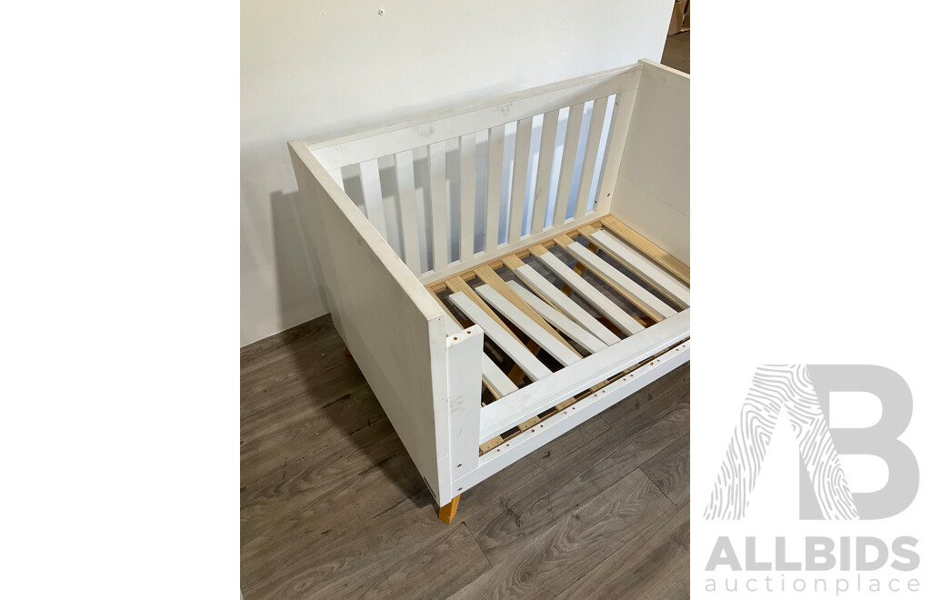 LOVE N CARE Fjord Cot  - ORP $849