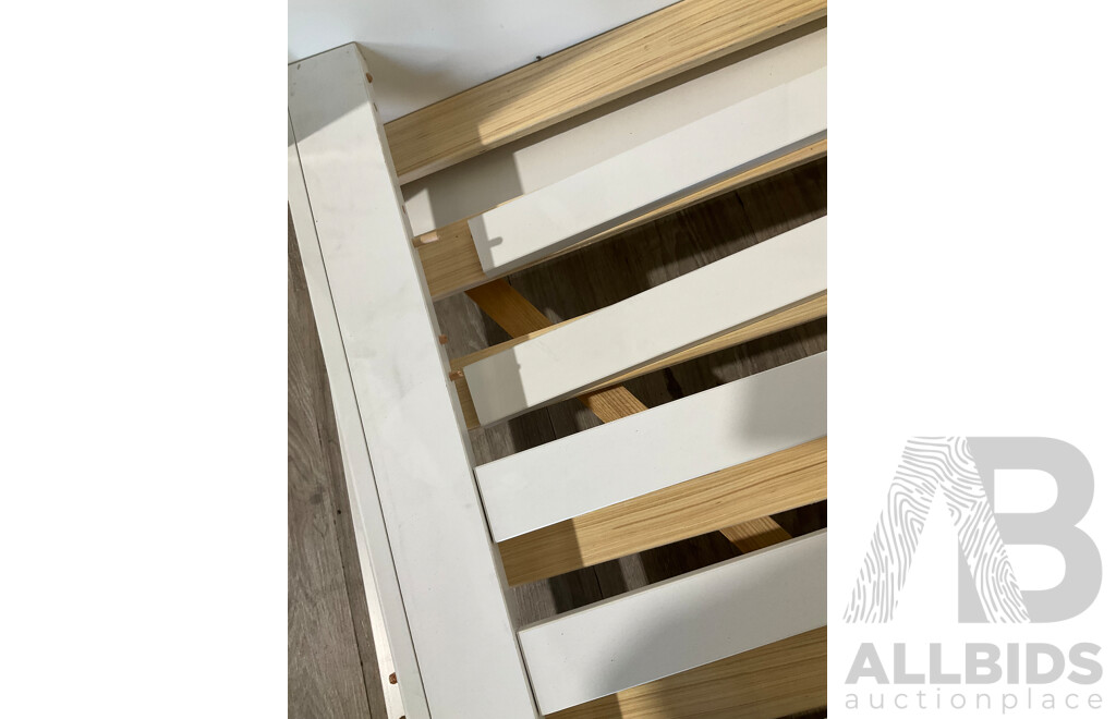 LOVE N CARE Fjord Cot  - ORP $849