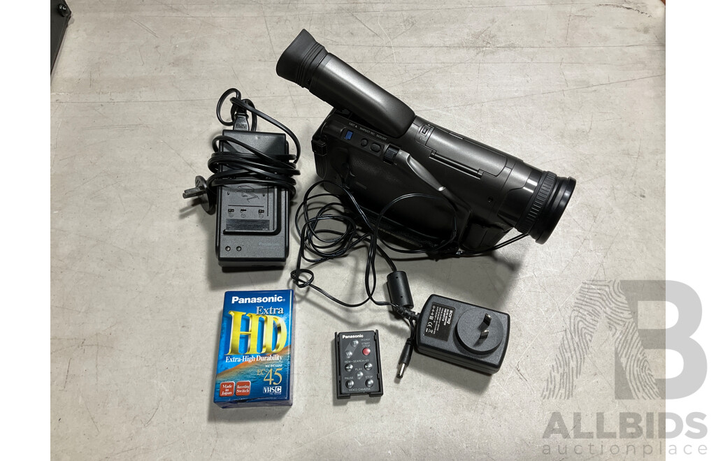 Retro Panasonic NV RX70 Magnetic Tape Camera VHSC Pal and Accessories