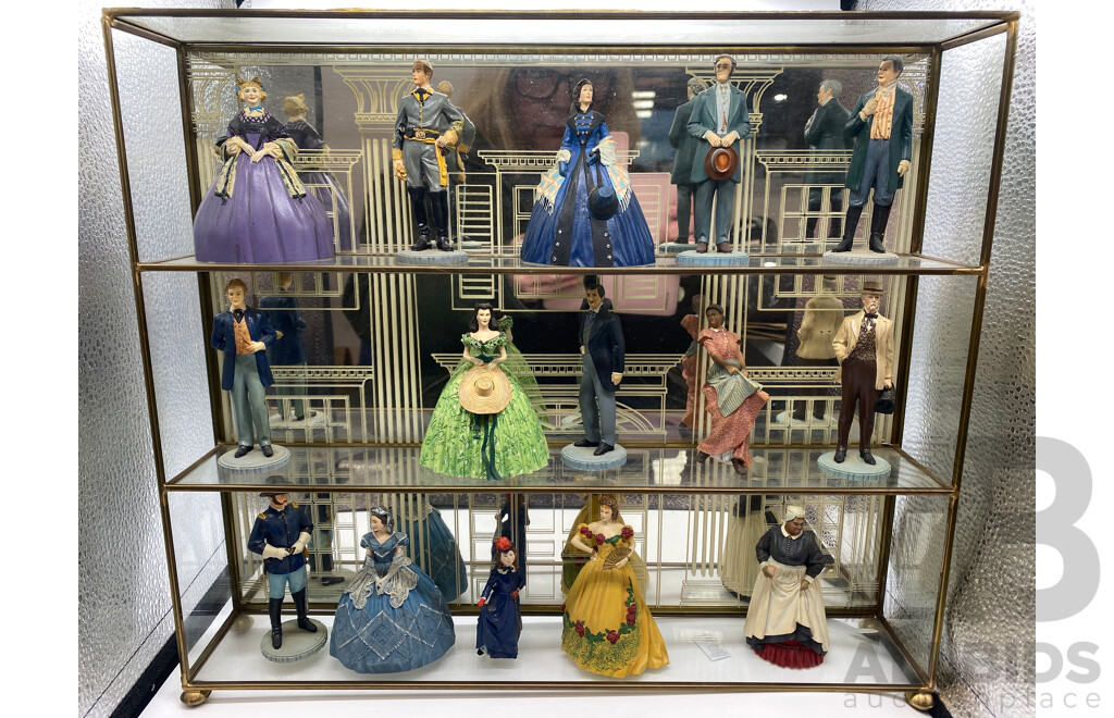 Franklin Mint 'Gone with the Wind' 15 Figurines and Glass Shelf House Collection