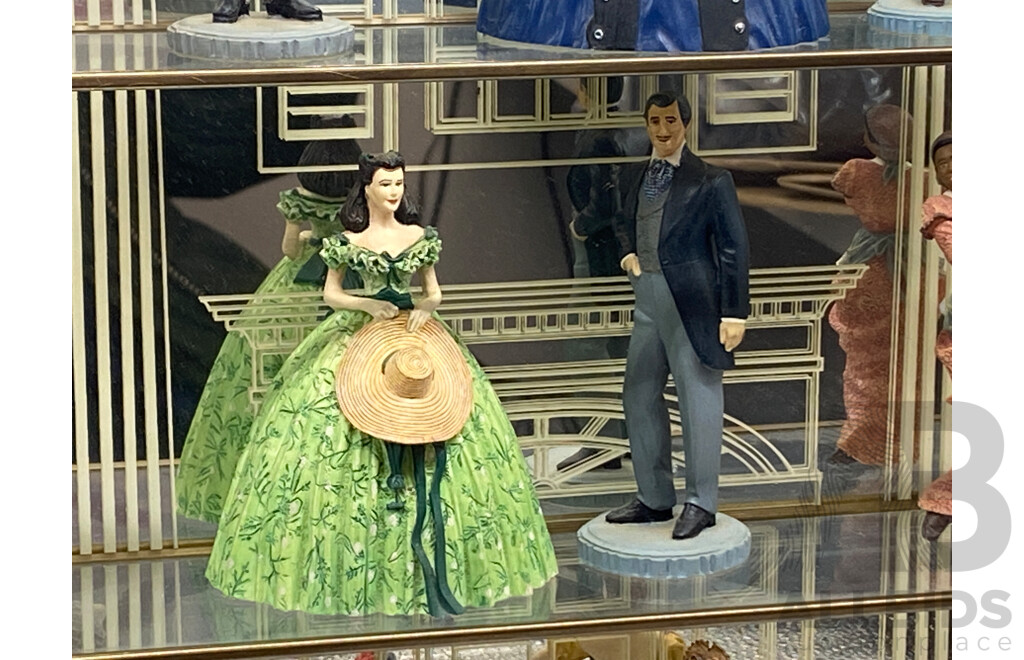 Franklin Mint 'Gone with the Wind' 15 Figurines and Glass Shelf House Collection