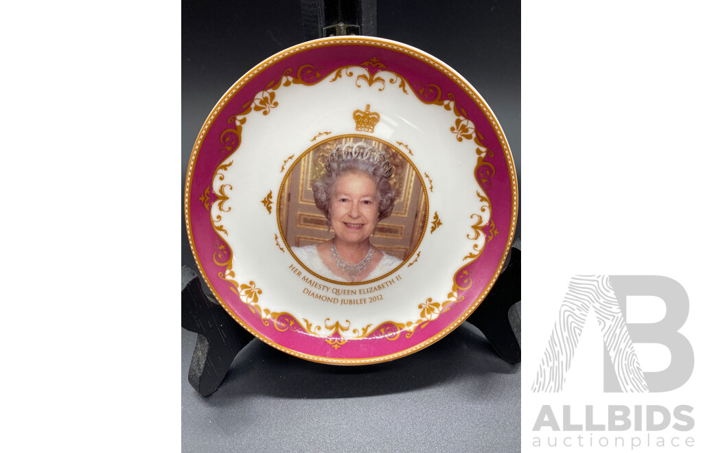 Prince Harry & Meghan Markle Limited Edition 'Royal Engagement Commemorative Plate' & Her Majesty Queen Elizabeth II Diamond Jubilee 2012 Souvenier Plate