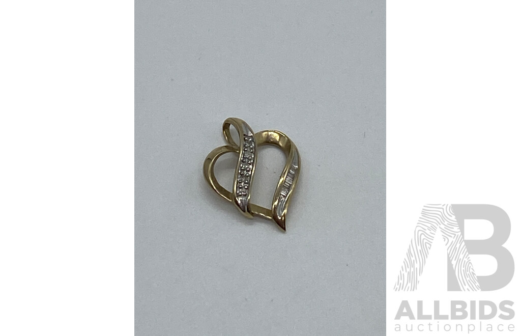 Angus & Coote 9ct Diamond Set Heart Pendant 1.39 Grams