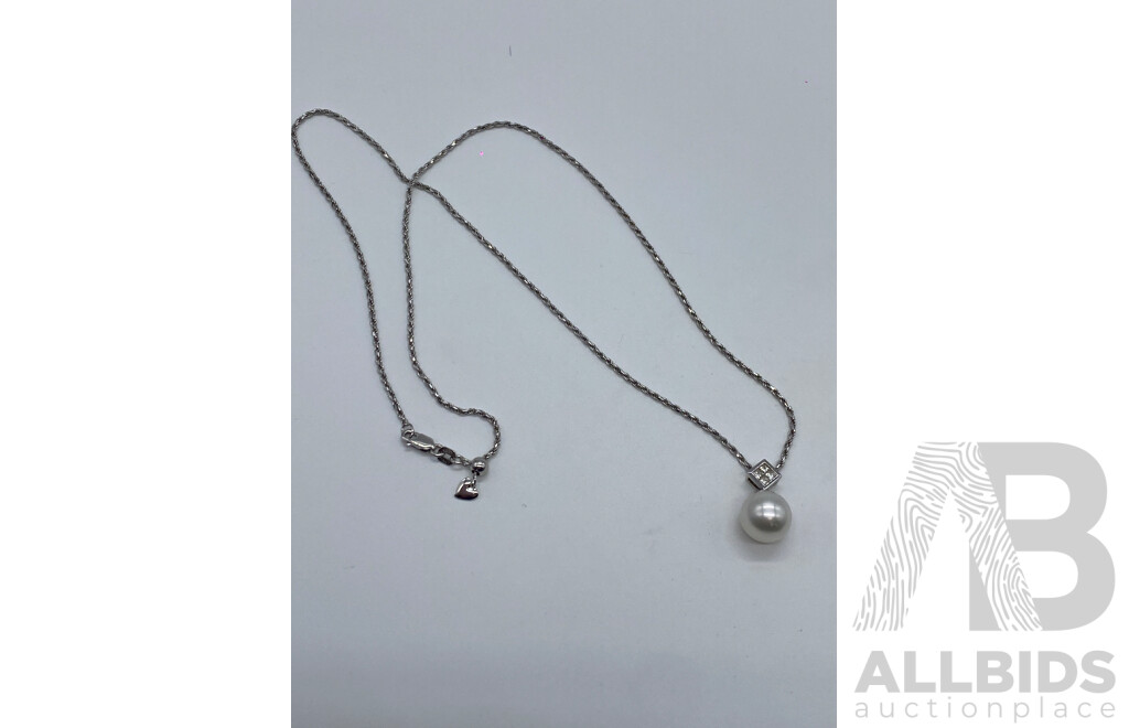 Mazzucchelli's 18ct South Sea Pearl & Diamond Pendant, 10.5mm on 9ct White Gold Rope Chain
