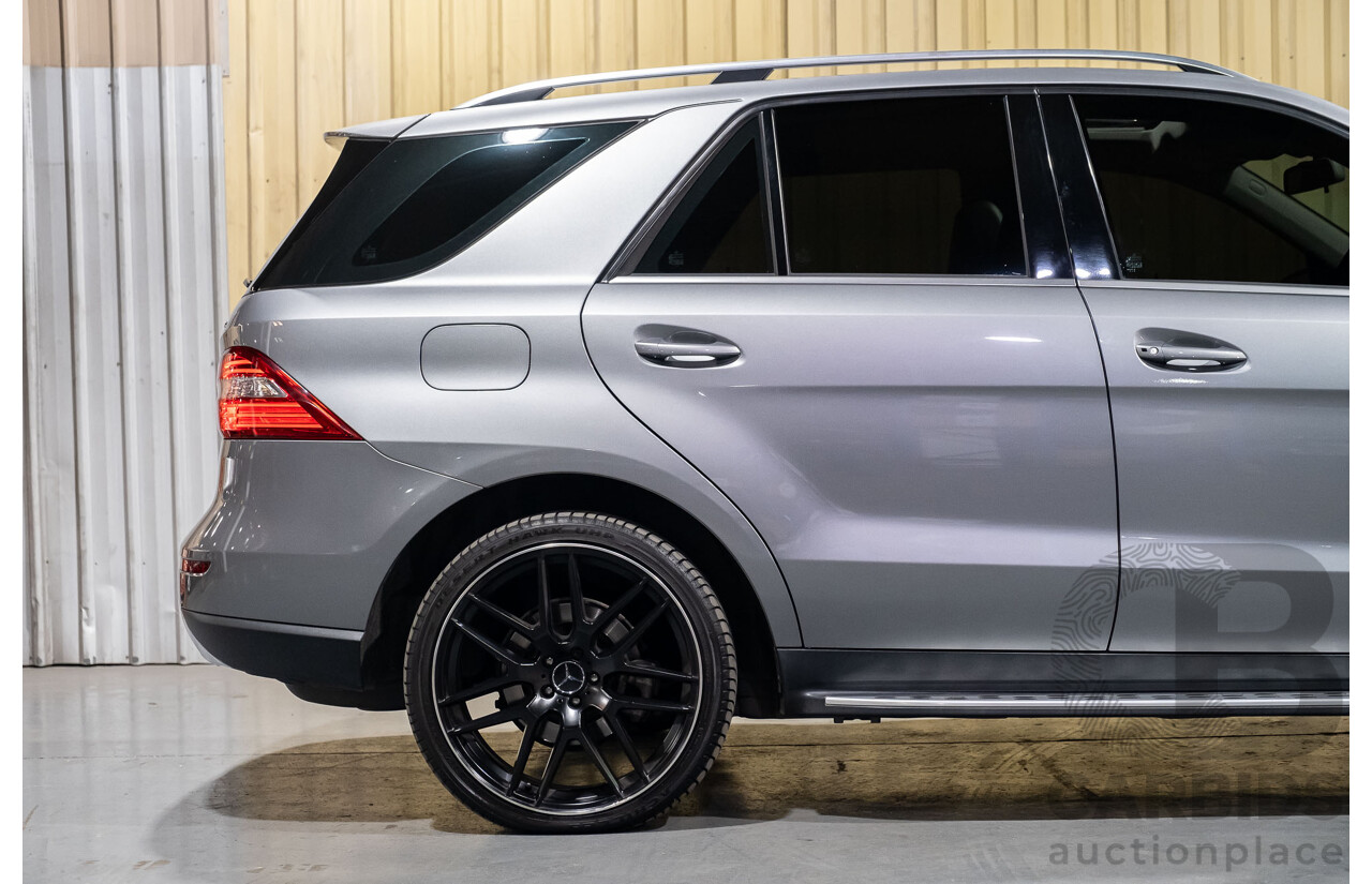 3/2012 Mercedes-Benz ML 250 CDI Bluetec (4x4) 166 4d Wagon Palladium Silver Metallic Turbo Diesel 2.1L