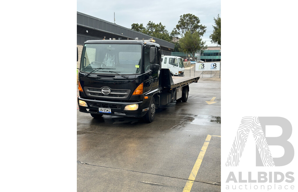 02/2007 Black Hino FD1J Tow Truck with Tilt Slide Tray by Ekebol Engineering