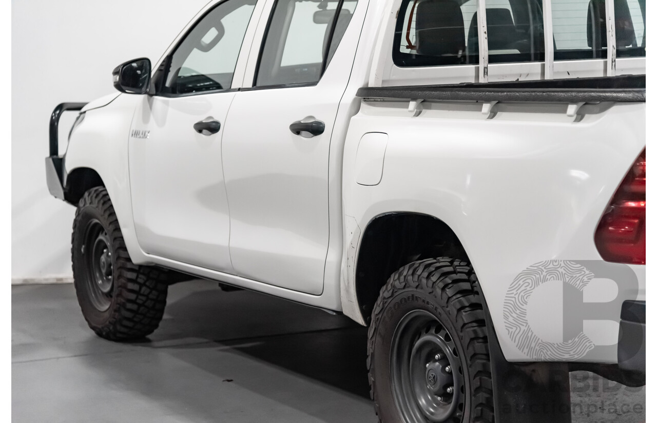 3/2017 Toyota Hilux Workmate (4x4) GUN125R Dual Cab Utility White 2.4L Turbo Diesel