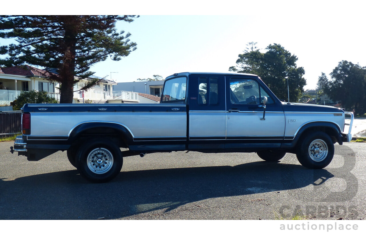 1/1983 Ford F150 XLT Lariat Extra Cab LWB 2d Utility Blue/Silver V8