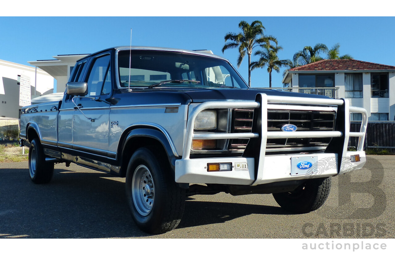 1/1983 Ford F150 XLT Lariat Extra Cab LWB 2d Utility Blue/Silver V8