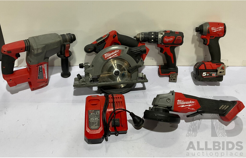 MILWAUKEE Heavy Duty Tool - Lot of 7 - Estimated Total $1900.00