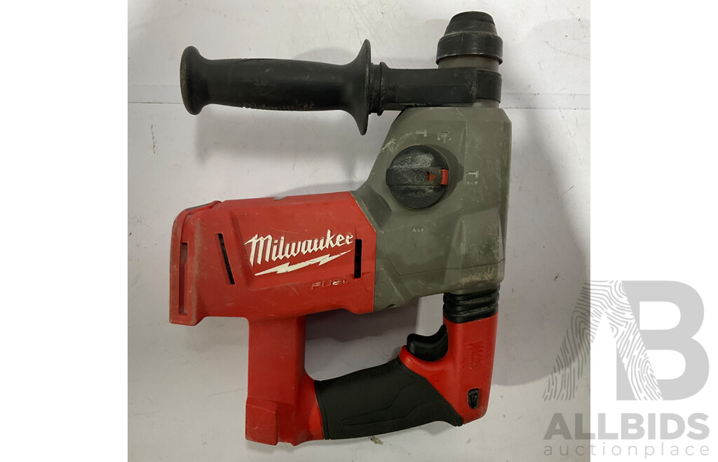 MILWAUKEE Heavy Duty Tool - Lot of 7 - Estimated Total $1900.00