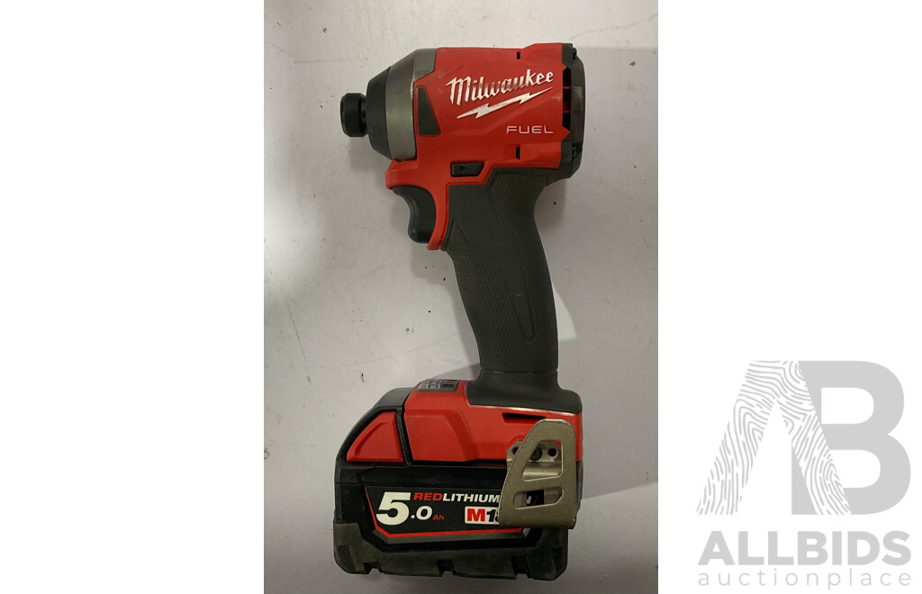 MILWAUKEE Heavy Duty Tool - Lot of 7 - Estimated Total $1900.00