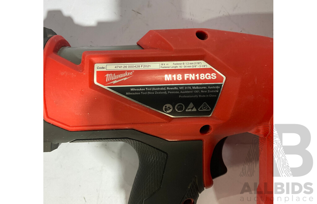 MILWAUKEE Heavy Duty Tool M18 FN18GS Gauge Brad Finishing Nailer - ORP $1200.00