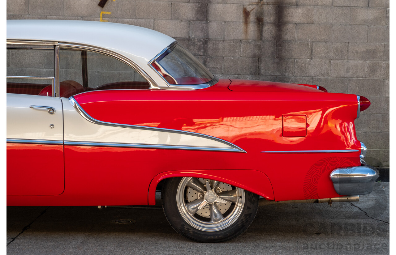 01/1955 Oldsmobile Super 88 2d Coupe Pearl White & Red V8 350 Chev 5.7L