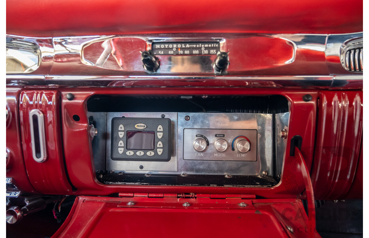 01/1955 Oldsmobile Super 88 2d Coupe Pearl White & Red V8 350 Chev 5.7L