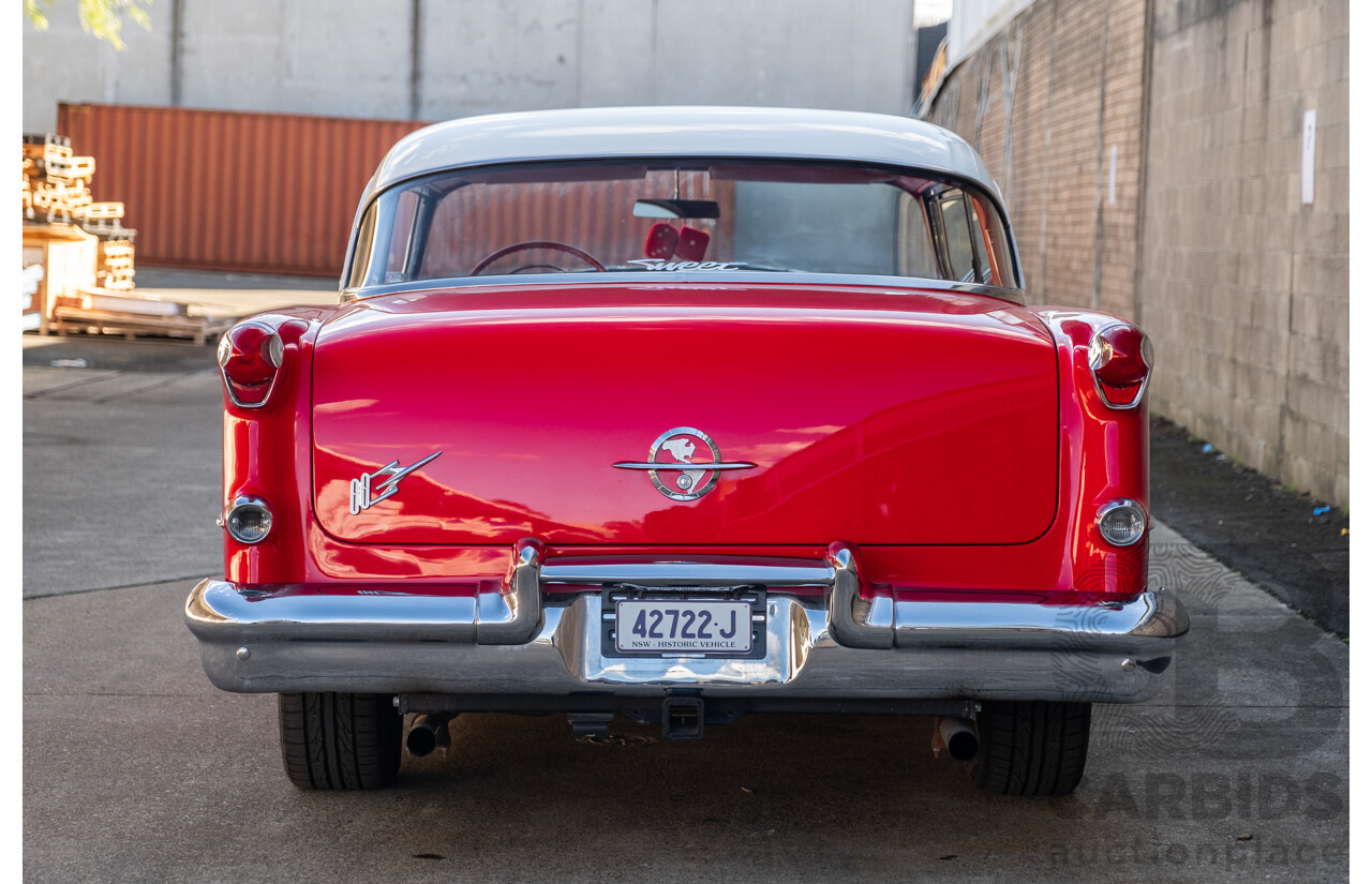 01/1955 Oldsmobile Super 88 2d Coupe Pearl White & Red V8 350 Chev 5.7L
