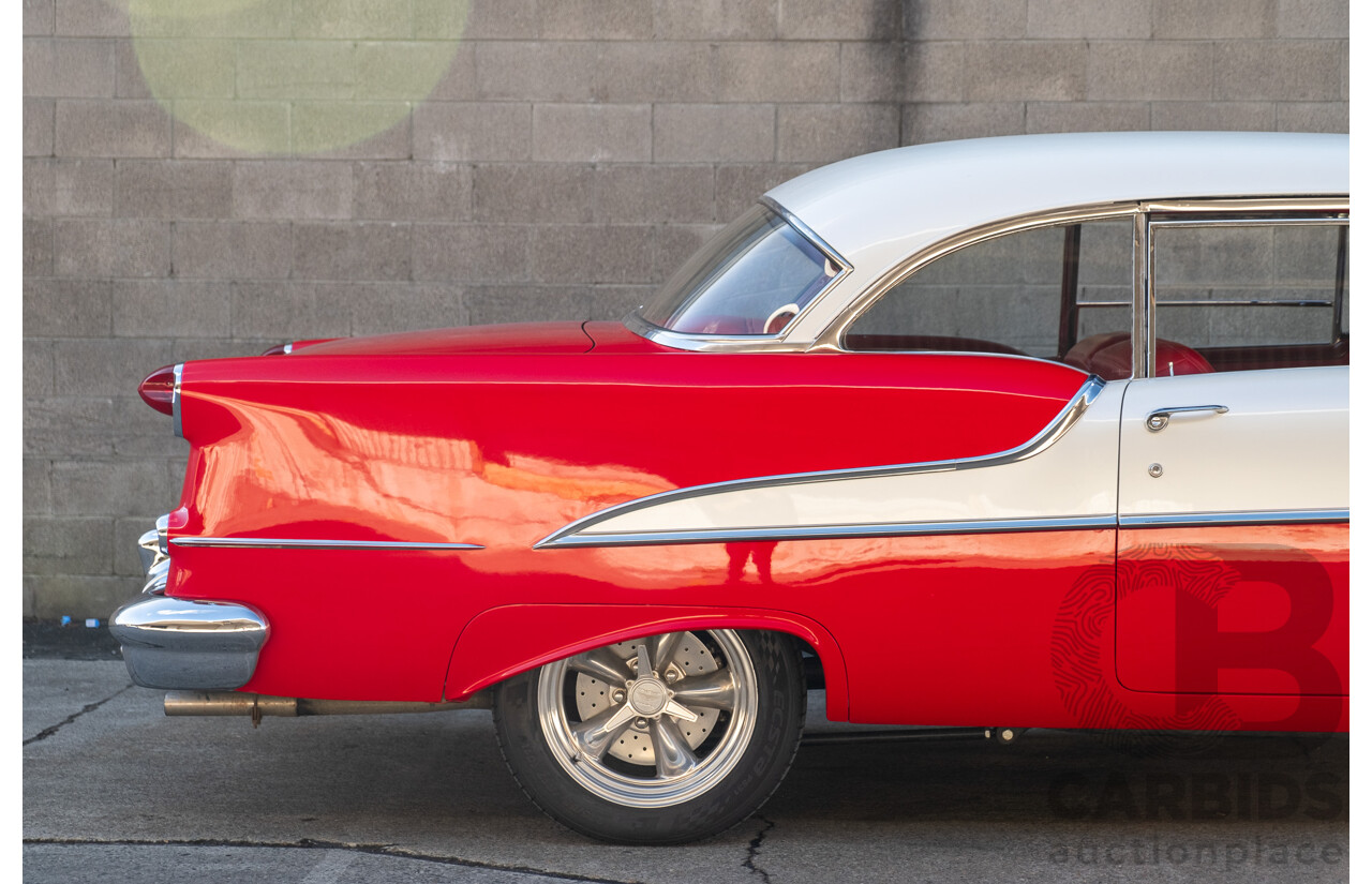 01/1955 Oldsmobile Super 88 2d Coupe Pearl White & Red V8 350 Chev 5.7L
