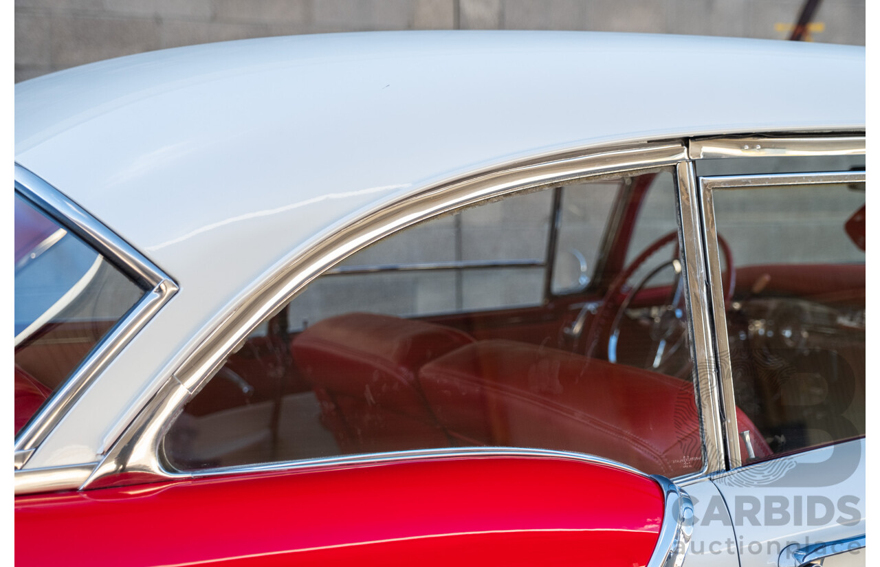 01/1955 Oldsmobile Super 88 2d Coupe Pearl White & Red V8 350 Chev 5.7L