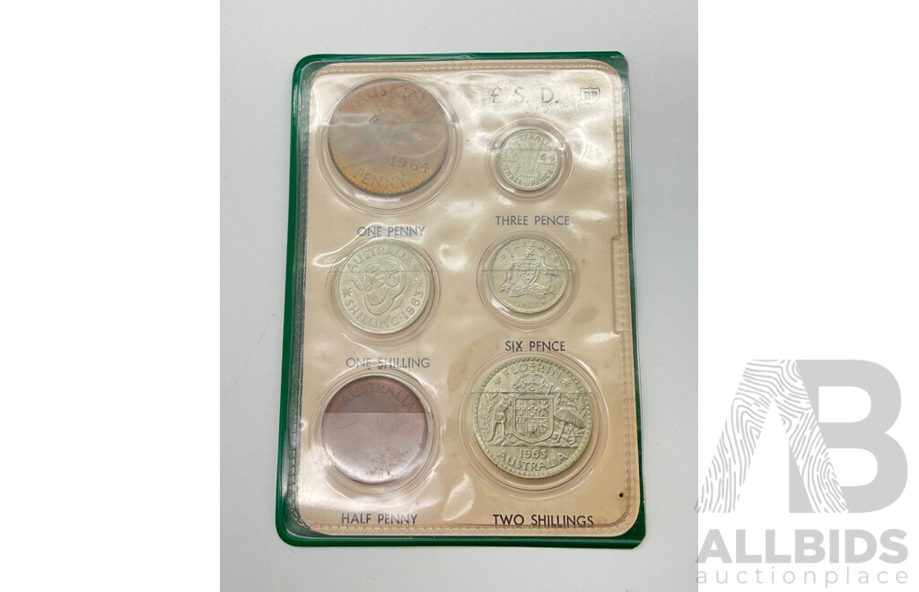Australian pre-decimal UNC coin set in BP wallet.