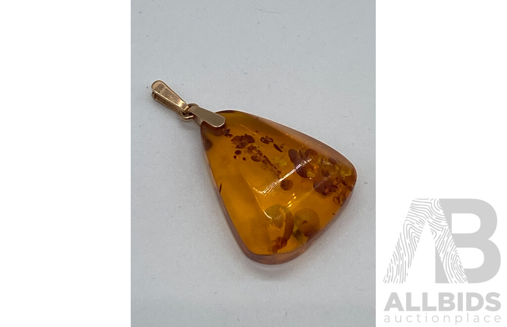 14ct Gold Amber Pendant