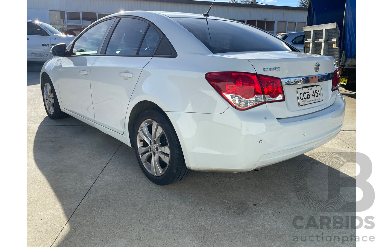 8/2015 Holden Cruze Equipe JH MY15 4d Sedan White 1.8L