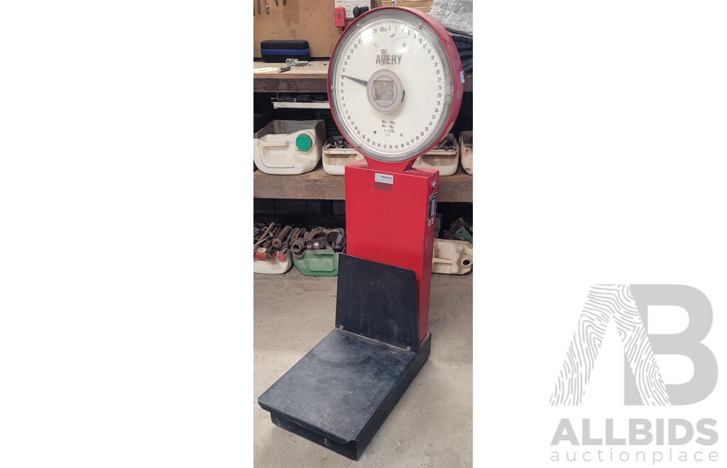 Avery 211 CUB Standing Scales