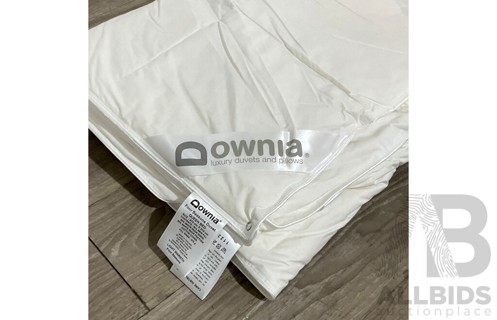 DOWNIA (QTWD5044SQ) Four Seasons 2-Quilt System - ORP $599.00