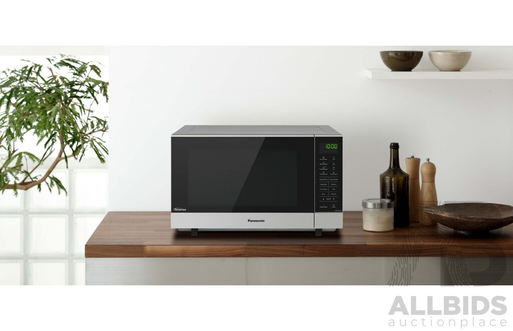 PANASONIC (NN-SF574S) Stainless Steel Flatbed Inverter Microwave Without Turntable - ORP $349