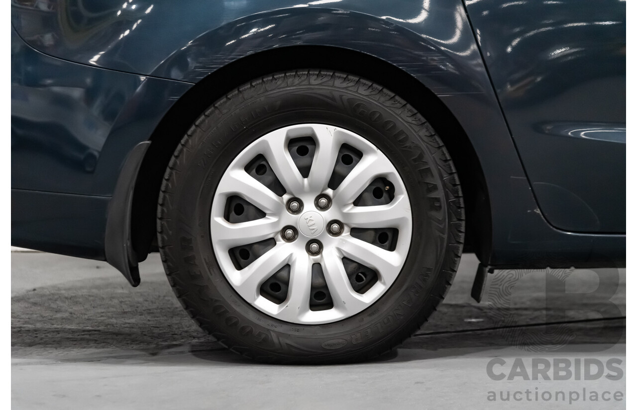 3/2015 Kia Carnival S YP MY15 4d Wagon Grey 3.3L V6