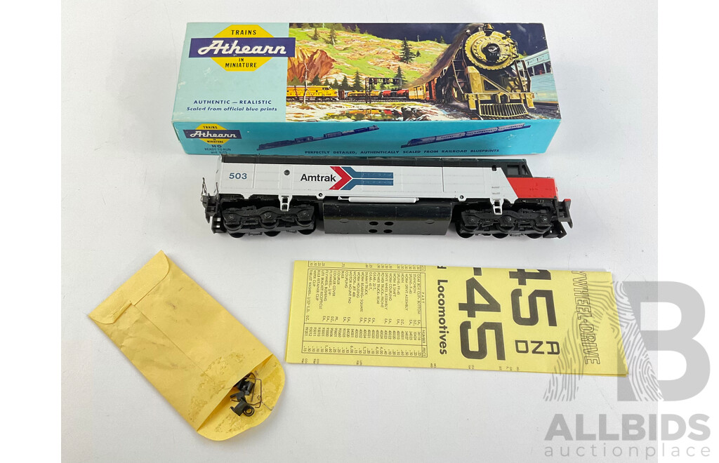 Boxed Athearn HO Scale Amtrak