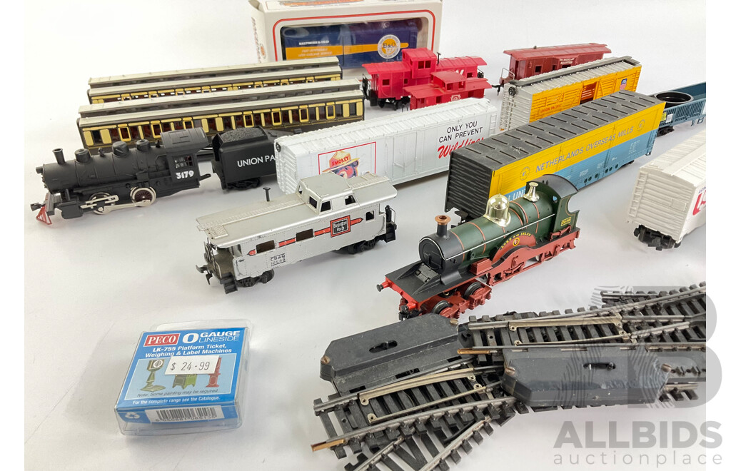 Nice Collection of HO Scale Rolling Stock, Including Bachmann 40 Box Car and More