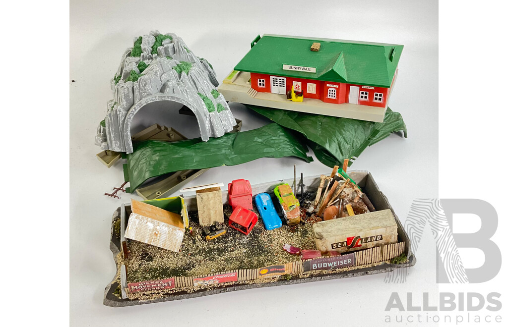Collection of HO Scale Curved and Straight Track Pieces, Transformer, Scenery, Magazines and More