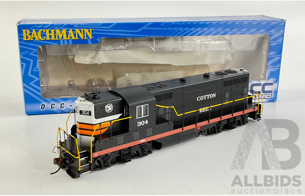 Boxed Bachmann HO Scale DCC Equipped Locomotive, Item No 62417, In Original Box