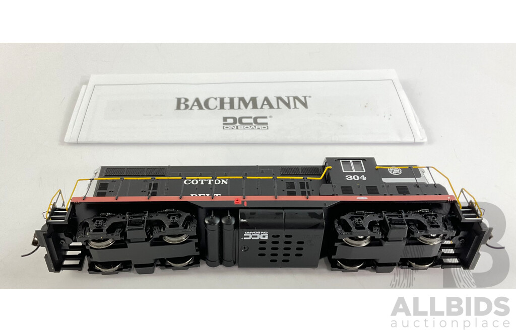 Boxed Bachmann HO Scale DCC Equipped Locomotive, Item No 62417, In Original Box