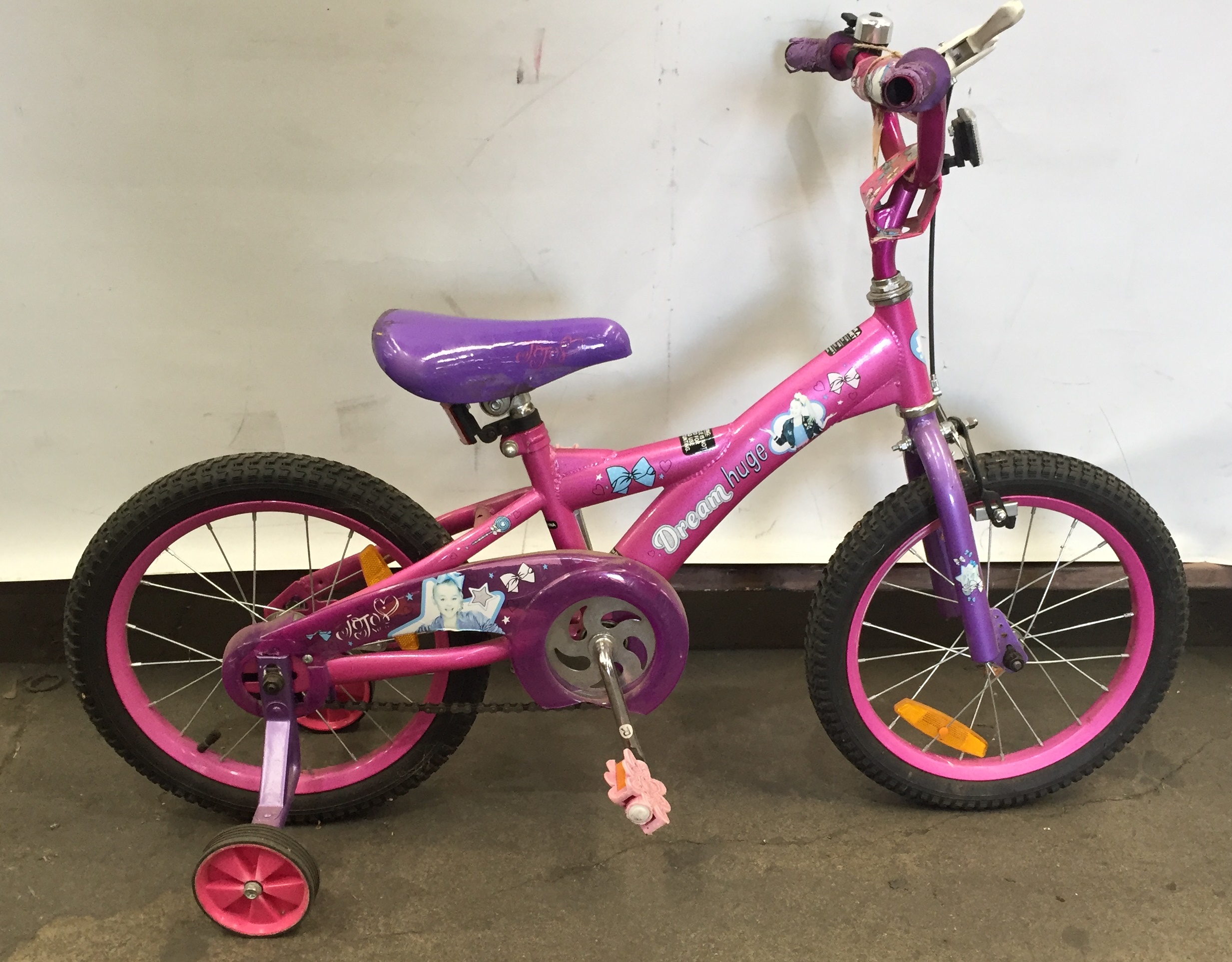 Jojo siwa best sale bike 16 inch