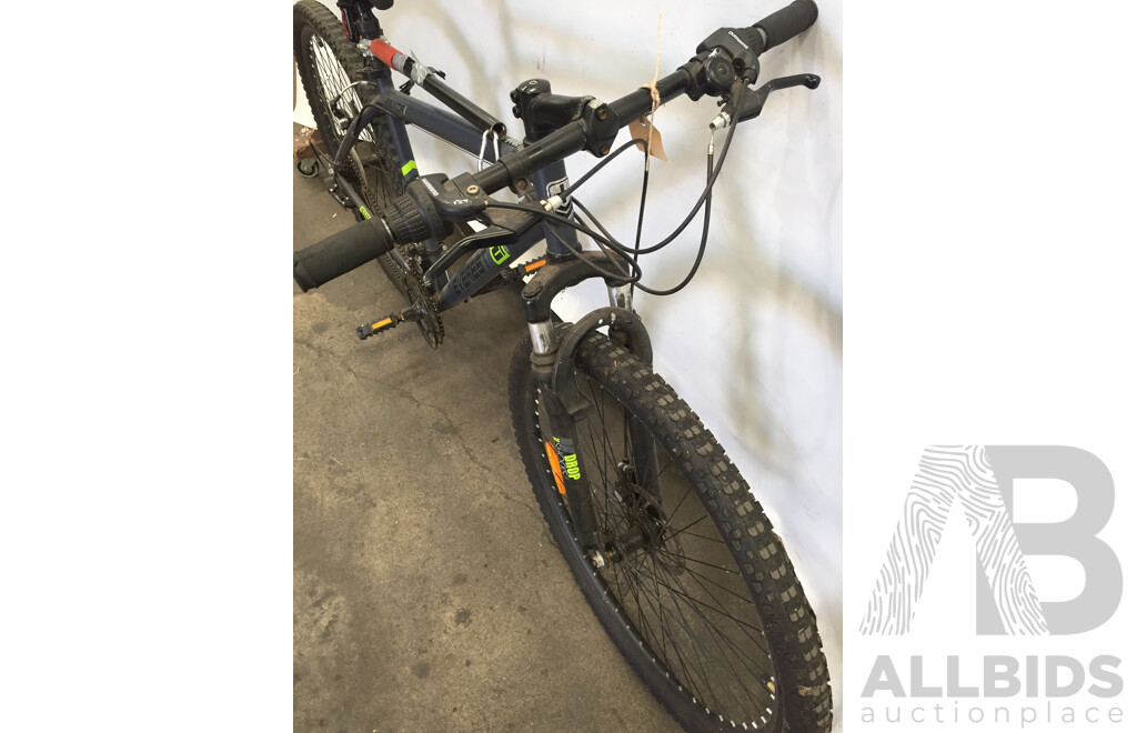 Everest 29 XCR Disc 21 Speed Mountain Bike