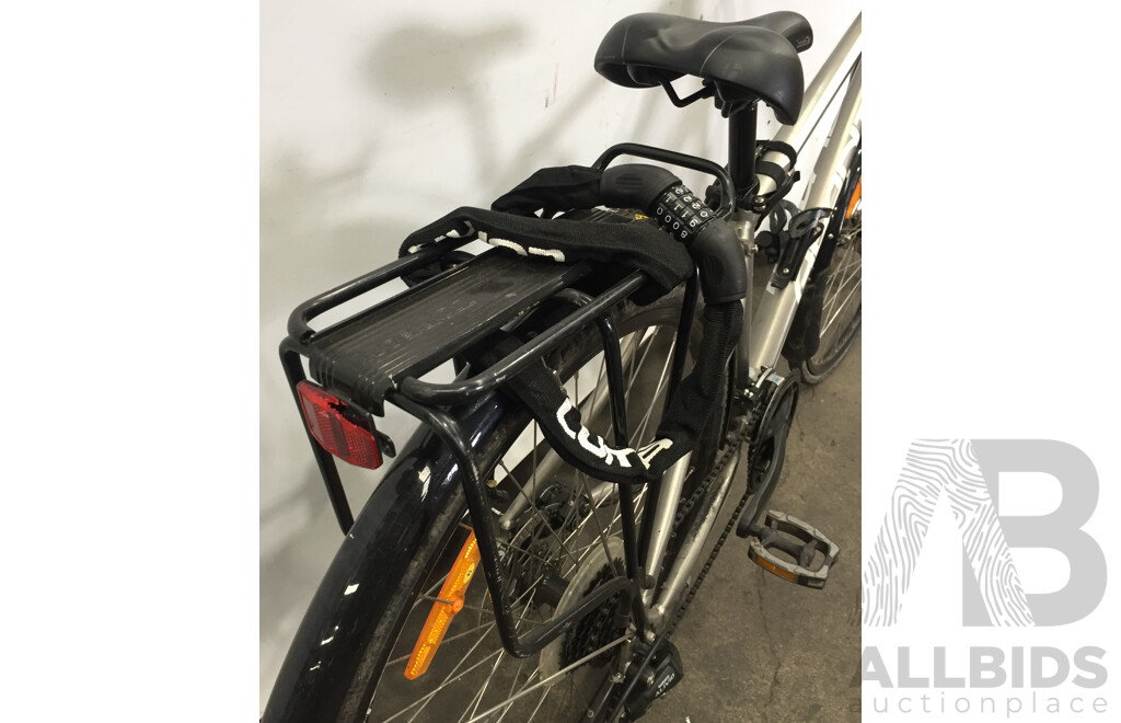 Avanti Explorer 2 8-Speed Hybrid Bike