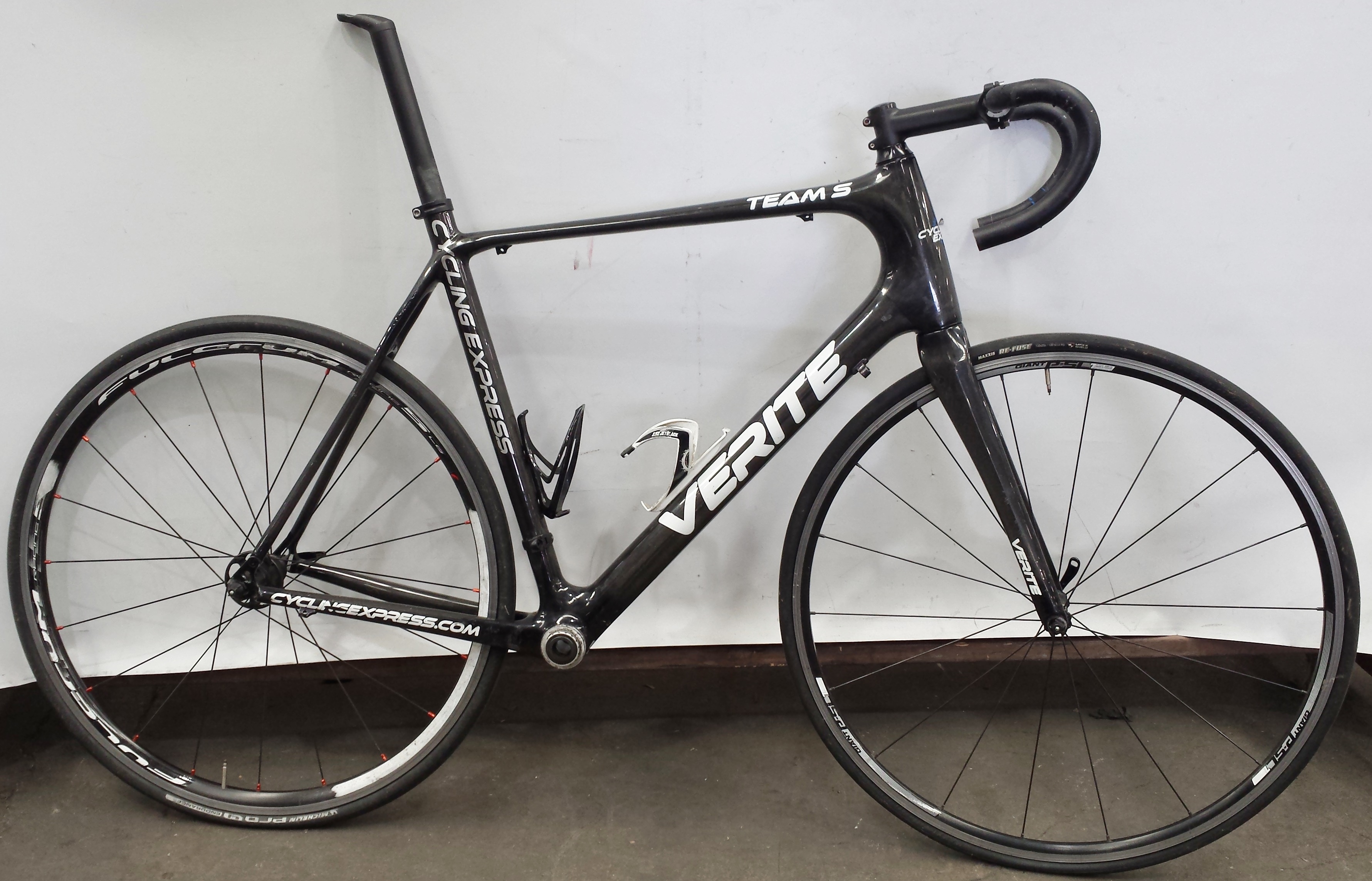 Verite Team S 22 Inch Carbon Fiber - Lot 1478296 | ALLBIDS