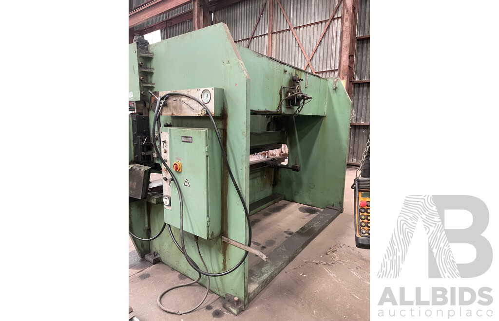 9/1993 100 Tonne Tianshui Hydraulic Press Brake