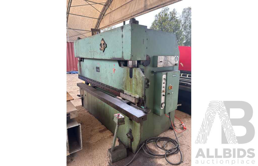 9/1993 100 Tonne Tianshui Hydraulic Press Brake