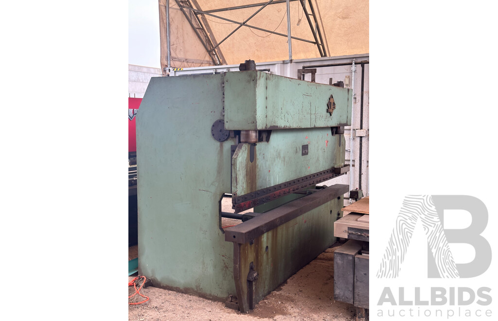 9/1993 100 Tonne Tianshui Hydraulic Press Brake