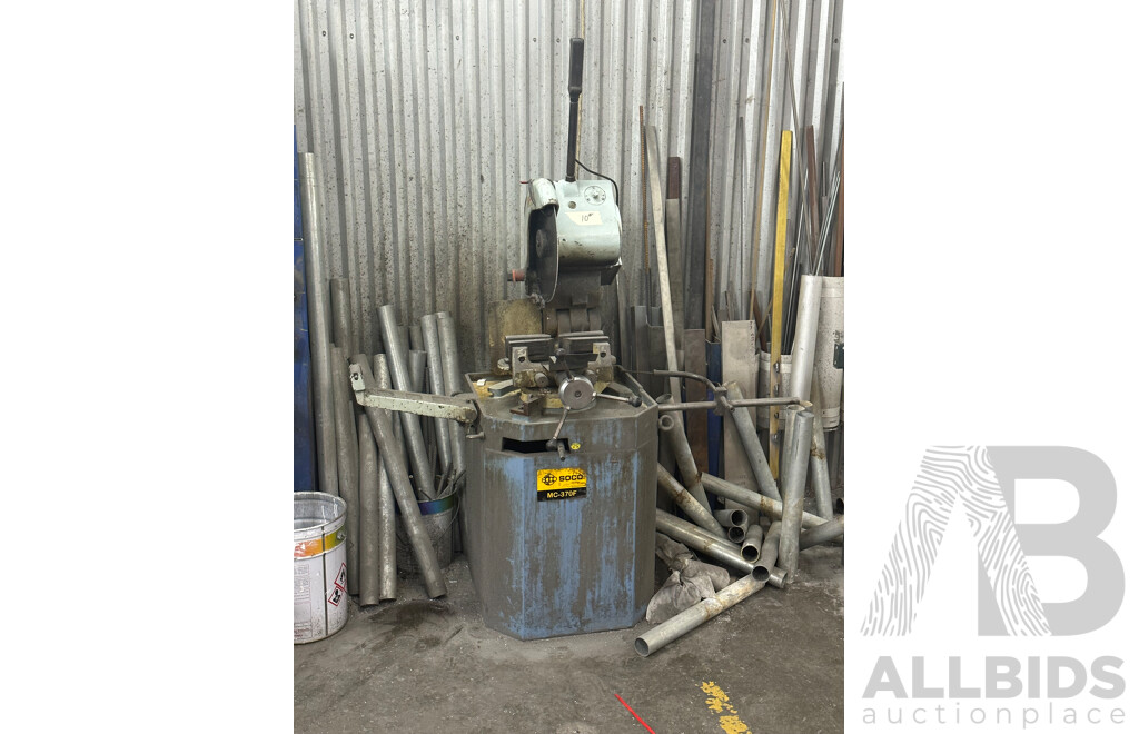 SOCO 2 Speed Metal Cutting Saw (MC-370F)