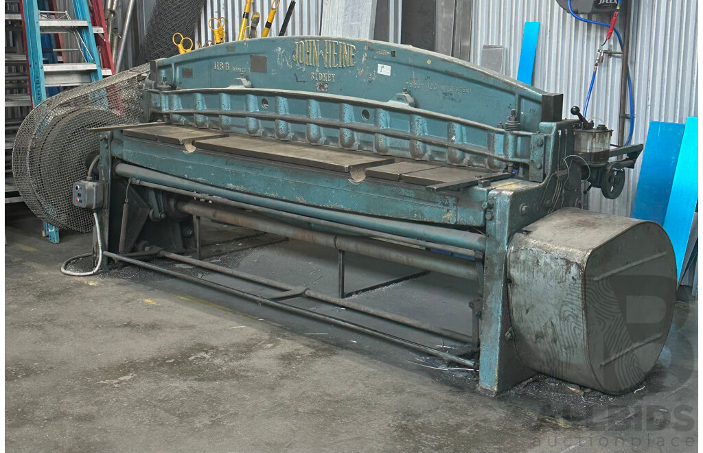 JOHN HEINE Guillotine 118B Series 1