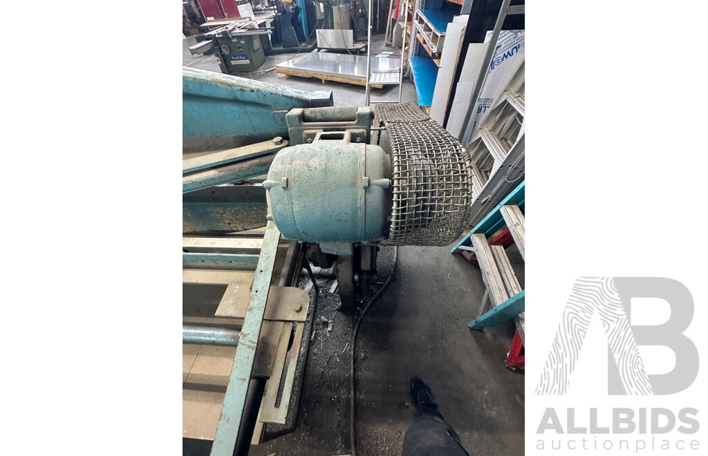 JOHN HEINE Guillotine 118B Series 1