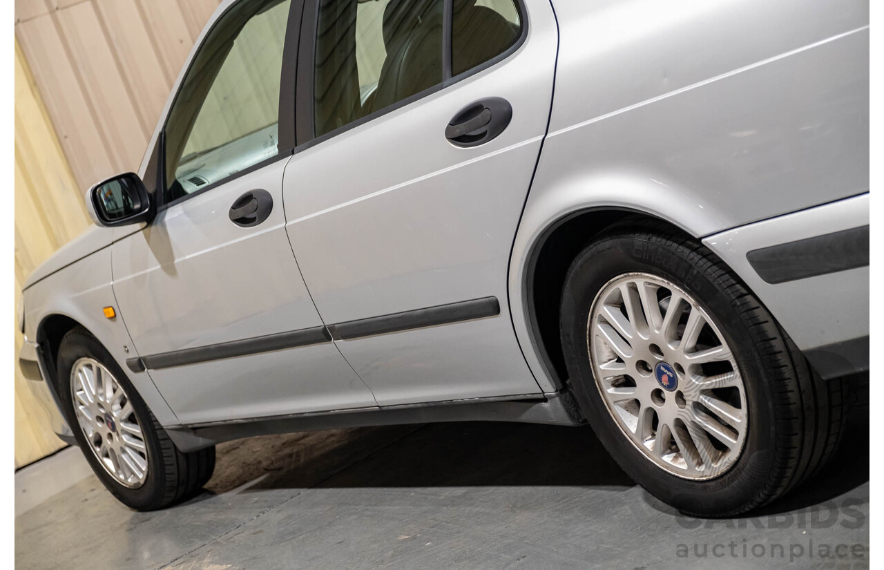 9/2000 Saab 9-5 S Estate 4d Wagon Silver Turbo 2.3L